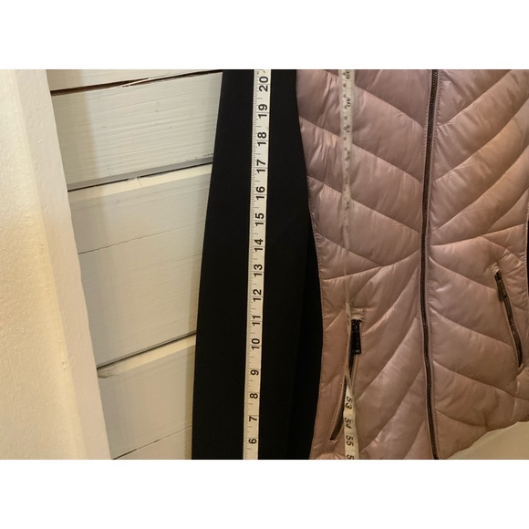 Calvin Klein Performance puffer jacket. Size 6. Rose gold and black color. - Picture 2 of 11